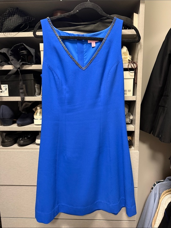 Lilly Pulitzer Dresses & Skirts - Lilly Pulitzer royal blue dress size 8 metal detail at neckline